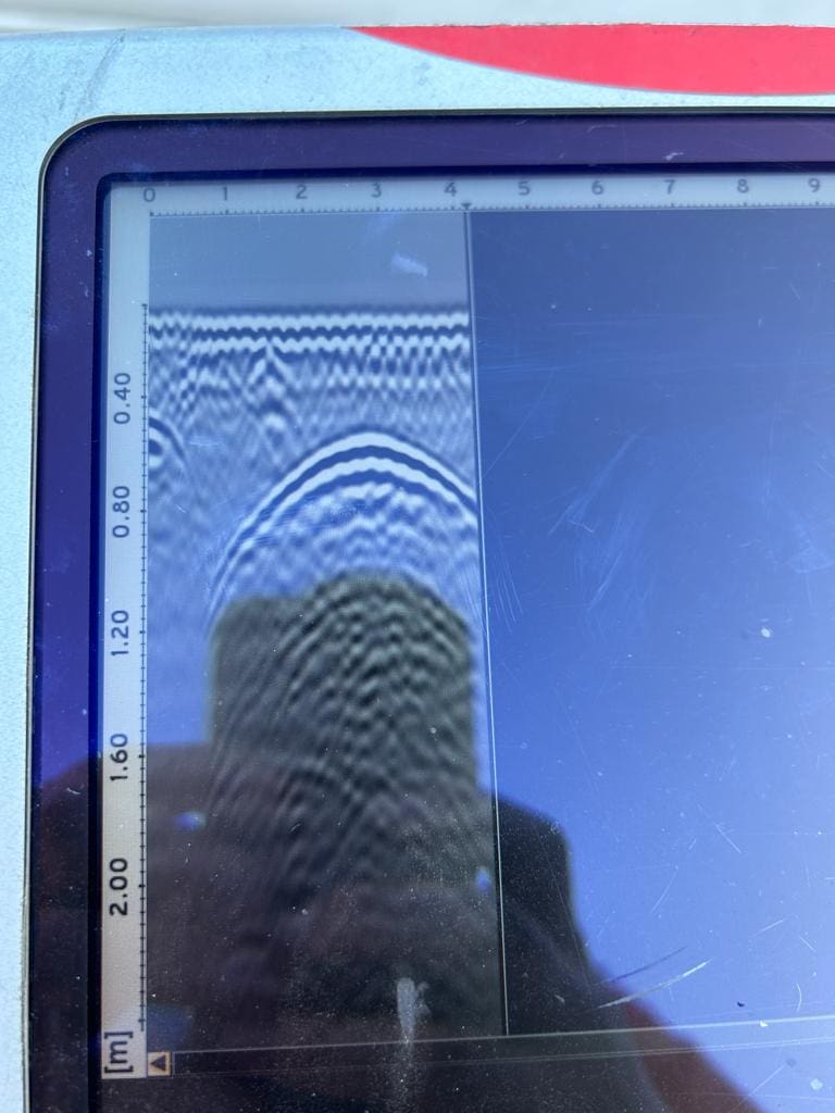 GPR scan screen showing reinforcement and embedded services in concrete